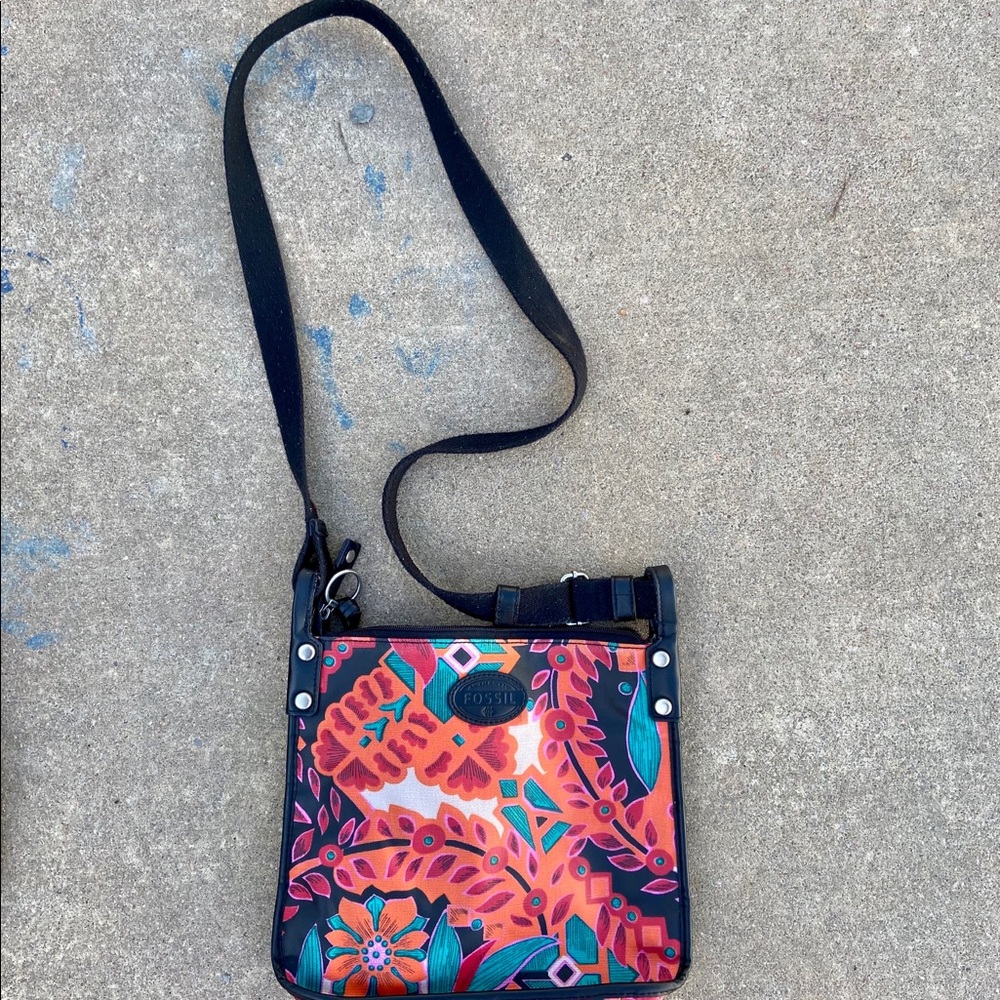 Fossil multi color vinyl crossbody